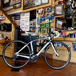 Specialized - Road Bike  Carbon Frame