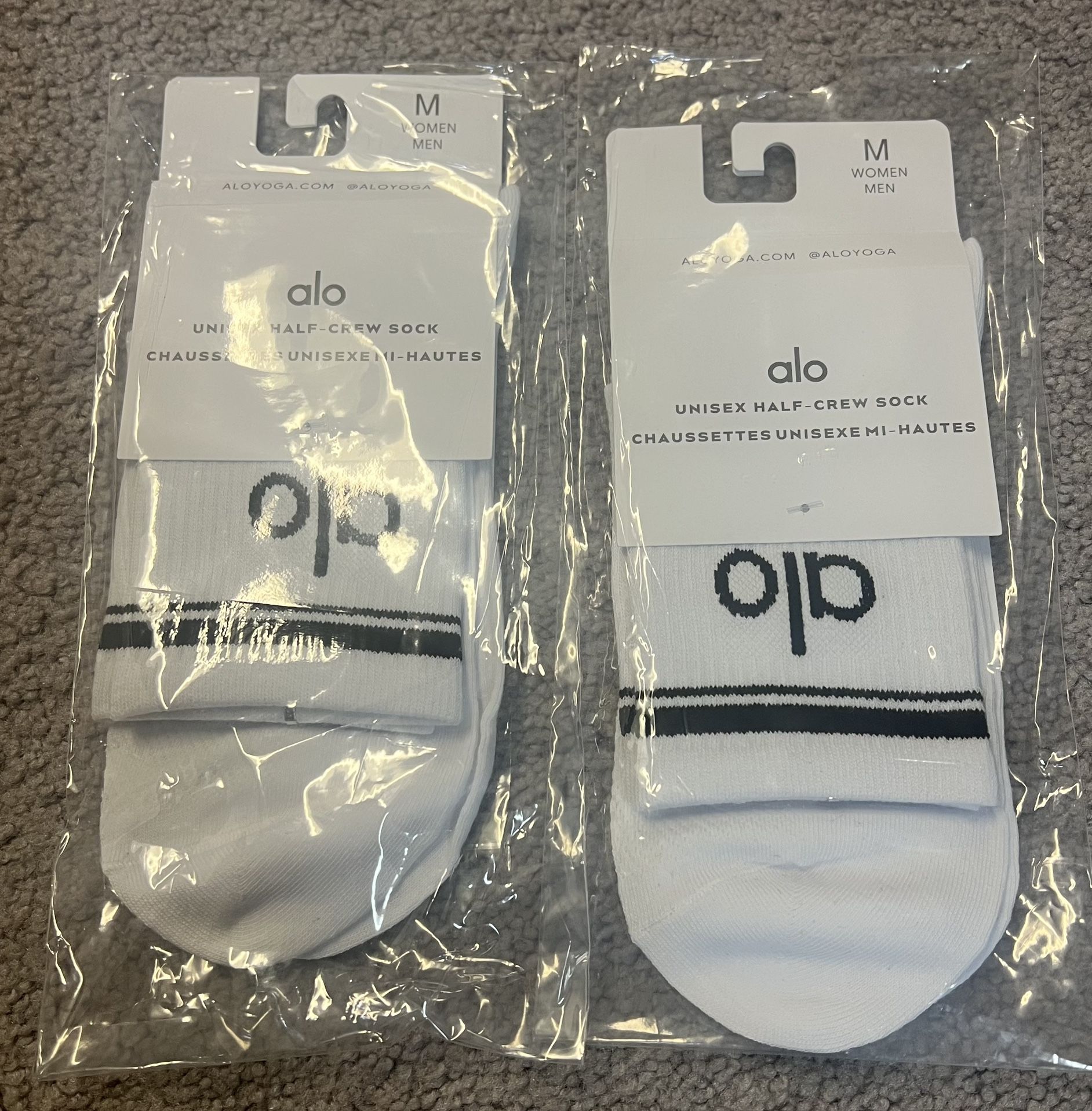 ALO Yoga Throwback Half Crew Unisex Socks Medium 7-10