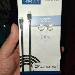 Brand New Insignia Usb-c To Lighting Charger