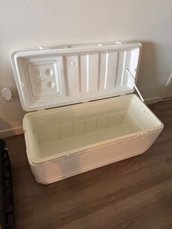 Igloo 120 Quart Large Cooler