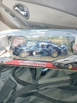 Smokey and the Bandit 1977 Pontiac Firebird Die-Cast with Replica Buckle