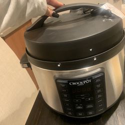 10 Qt Crock Pot Express Pressure Cooker for Sale in Riverside, CA