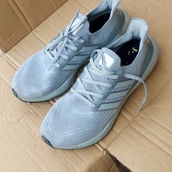 Adidas Ultraboost Sneakers Shoes Men's Size 11.5