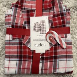 Women’s Red Flannel Longsleeve Pajama Set Size Small