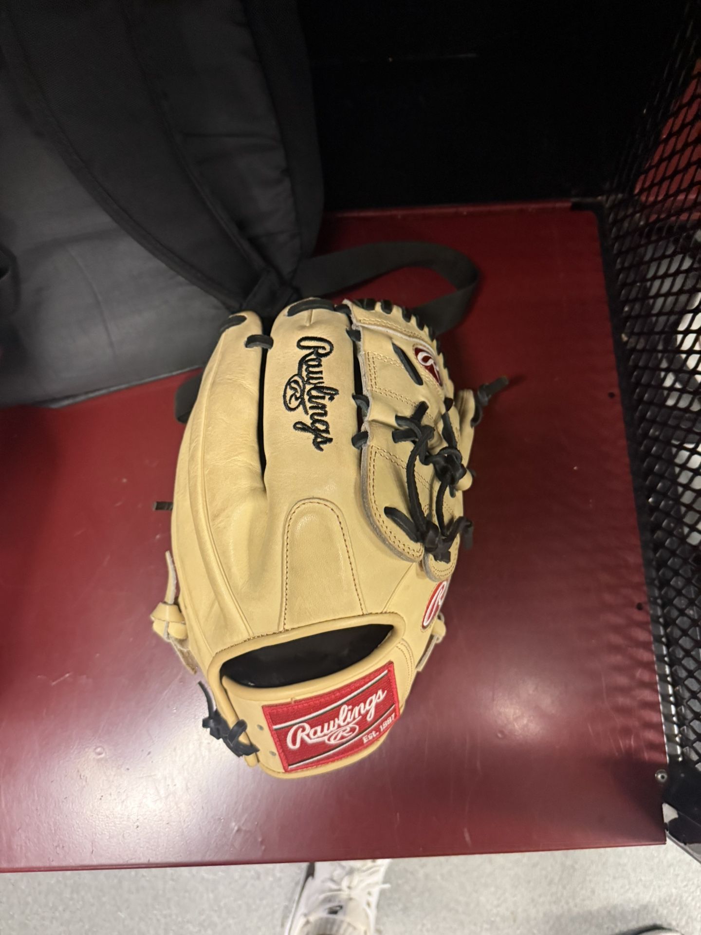 Rawlings Glove