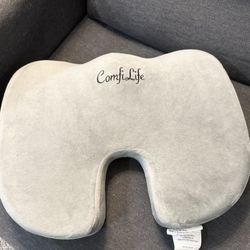 ComfiLife Gel Enhanced Seat Cushion – Barely Used