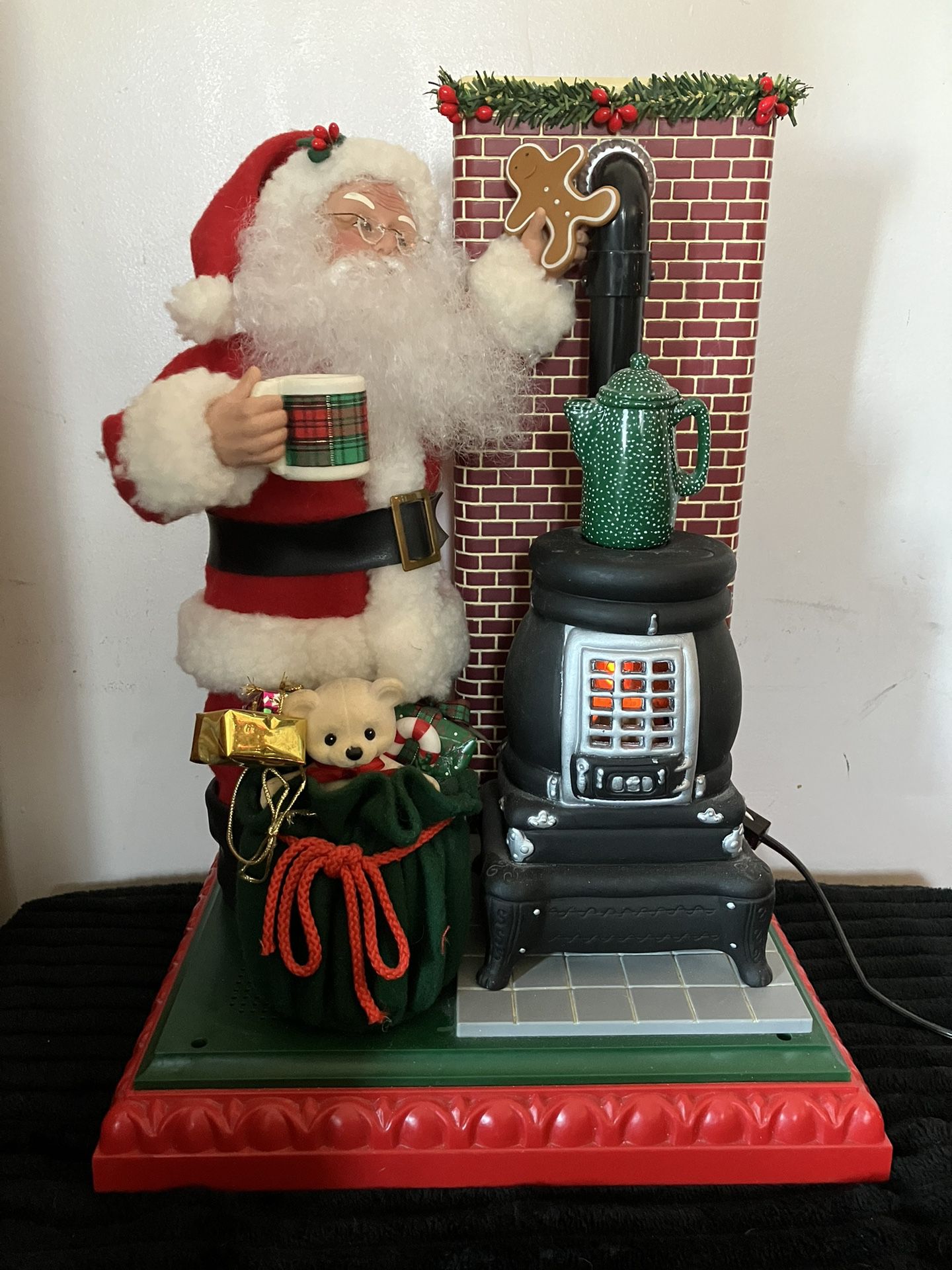 Vintage Animated Holiday Scene Santa With Pot Belly Stove Tested Works And Sounds Great