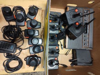 Atari 2600 console bundle