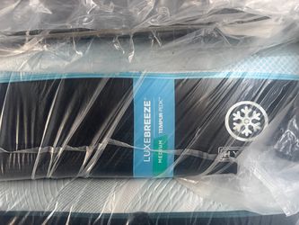 King Tempurpedic Luxe Breeze Medium Hybrid Mattress 