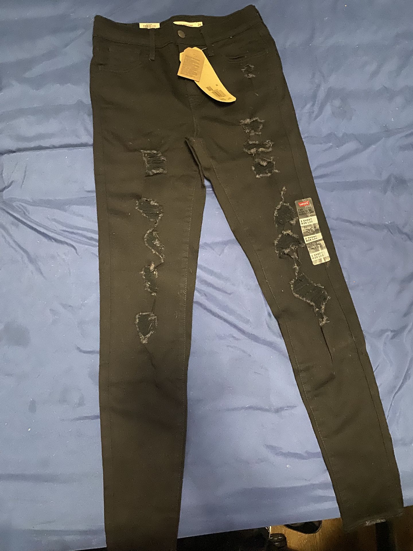 Women Levi’s Pants