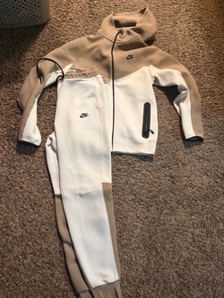 Nike Tech-Brown/White