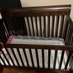 Baby Crib With Mattress