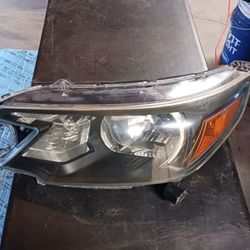 2012 - 2014 Honda Crv Left Driver Side Headlight 