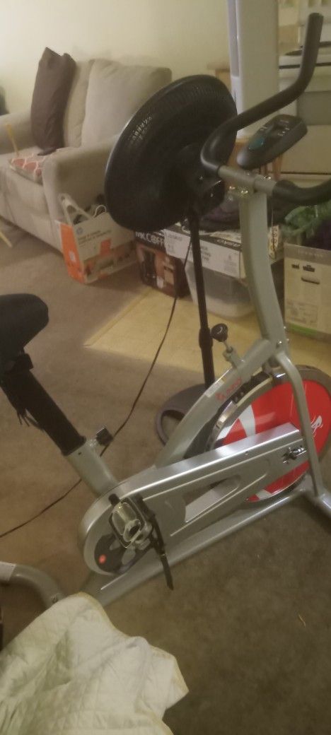 Sunny Health And Fitness Exercise Bike