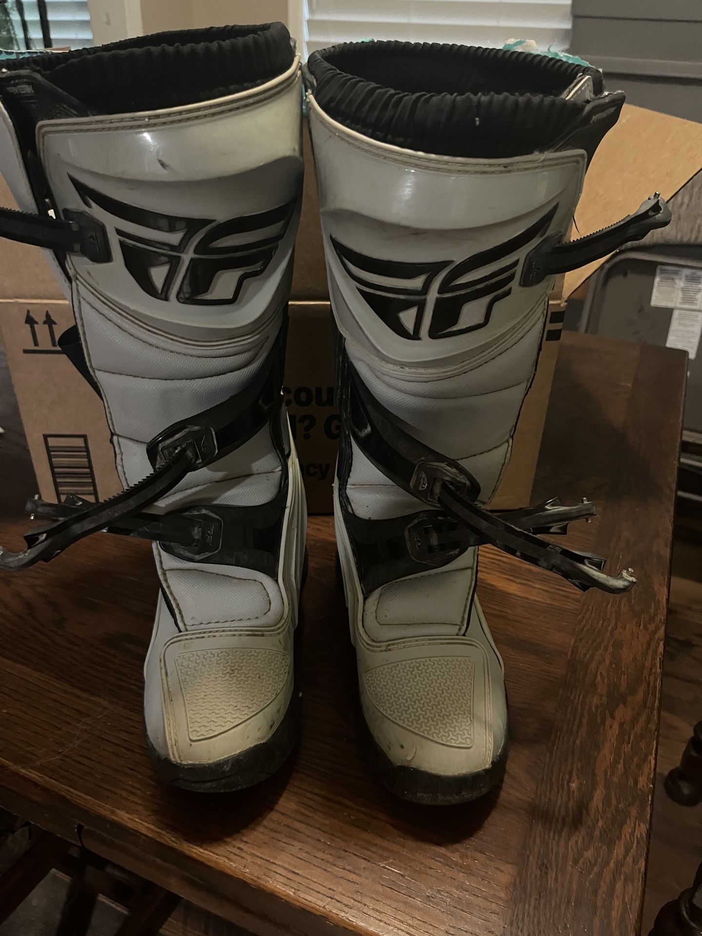 Size 7 Fly Maverick Riding Boots
