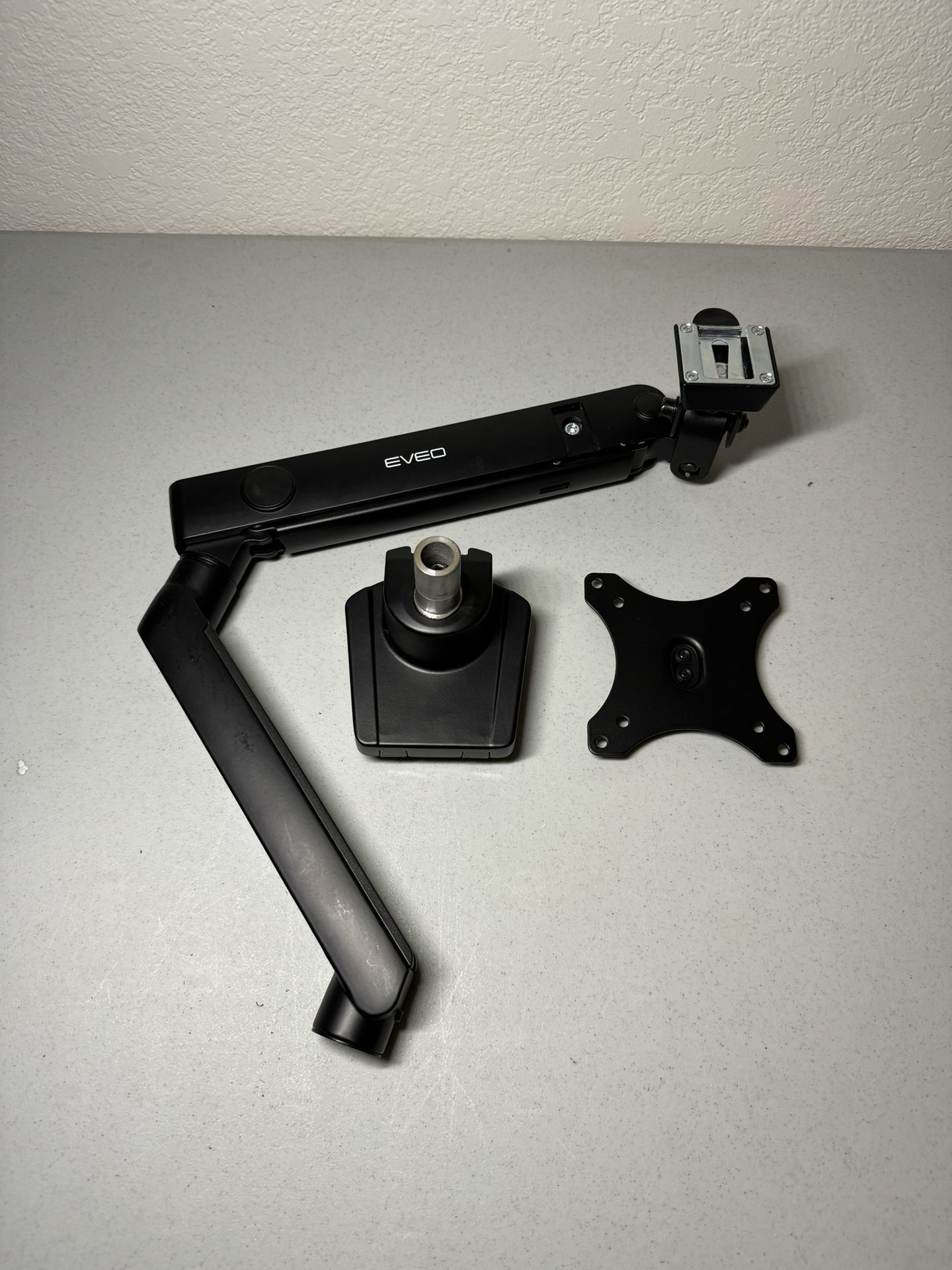 EVEO Single Monitor Arm - Two Available