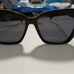 Diff Becky II Black + Dark Smoke Polarized Sunglasses