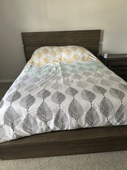 Queen Size Bed Set