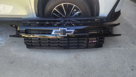2020 trailboss grille