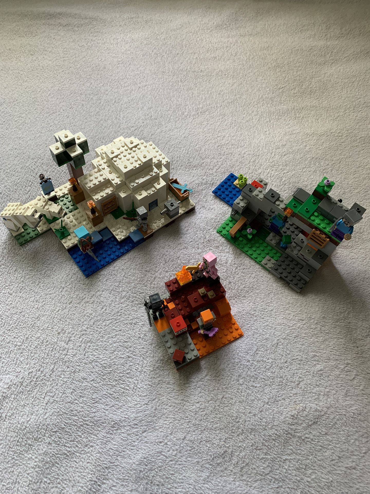 Lego Minecraft Set 21142, 21141, 21139