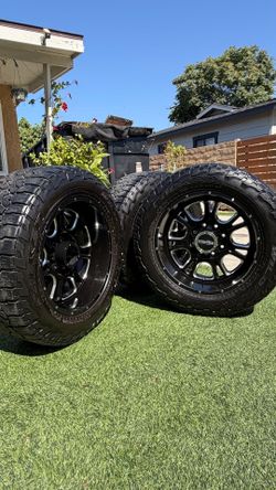 F 250 tires and rims everything for just $950