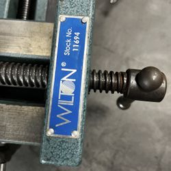 Wilton Sliding Vise