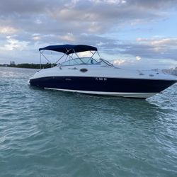 2006 SeaRay Sun Deck 240 in excellent condition