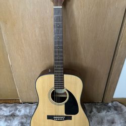 Fender acoustic guitar, Model DG8S