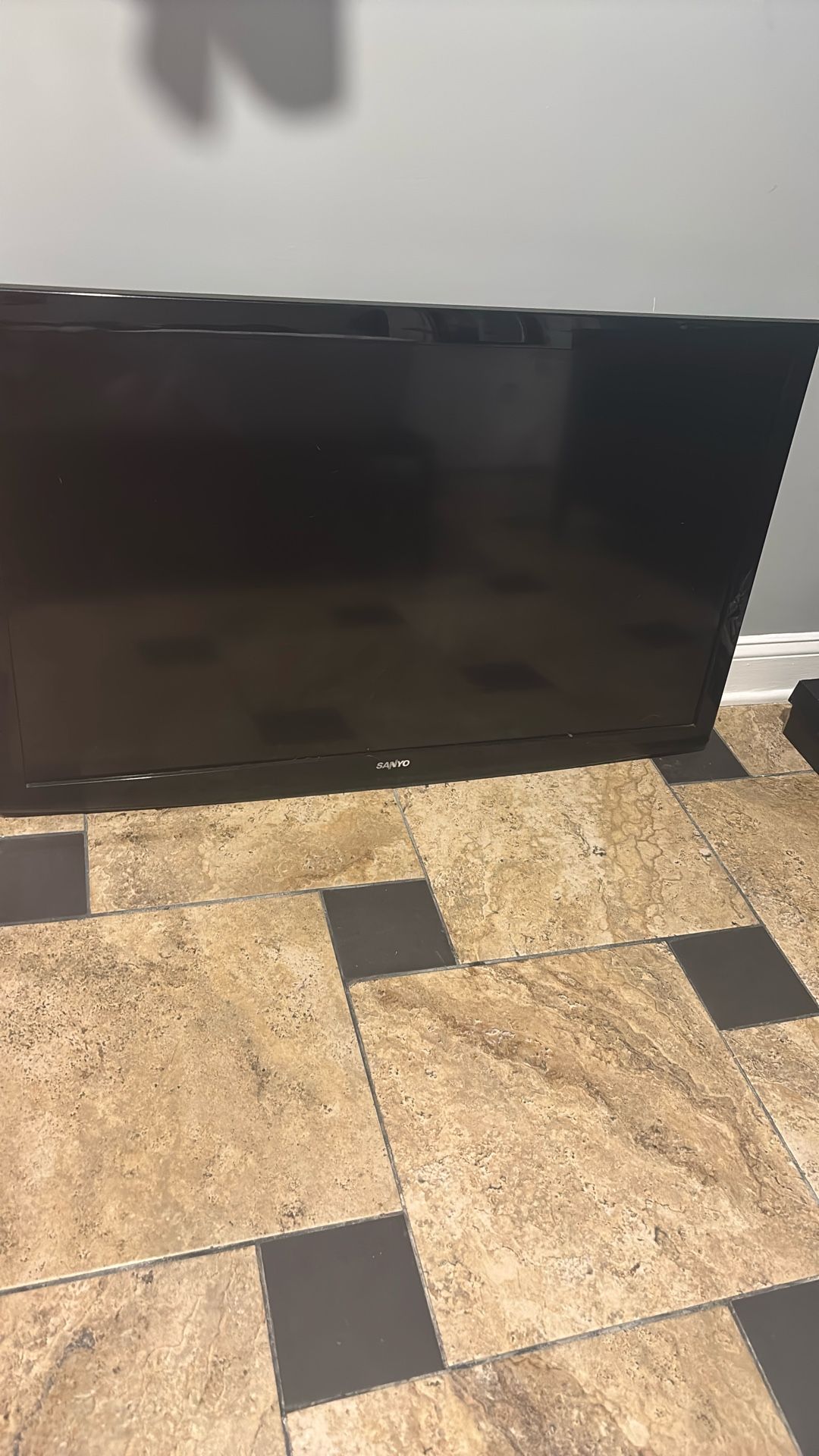 SANYO 45’ TV