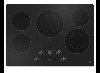 GE 30-in 5 burners Smooth surface Black Electric Cooktop