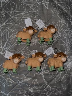 Highland cow hand sanitizer holders