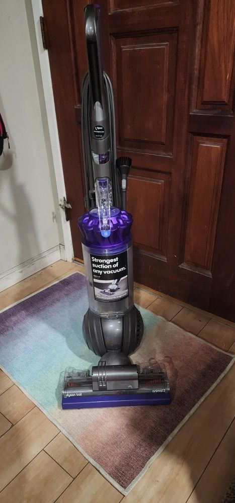 Dyson Animal 2 Vacuum