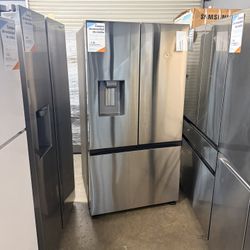 Samsung Mega Capacity Stainless Steel Refrigerator With Ice Maker And Water Dispenser🔥