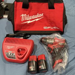 Milwaukee M12 Hammer Drill