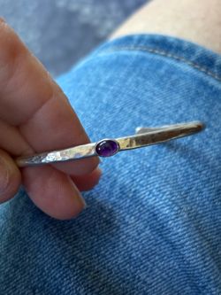 Thin hammered sterling amythyst cabechon cuff bracelet