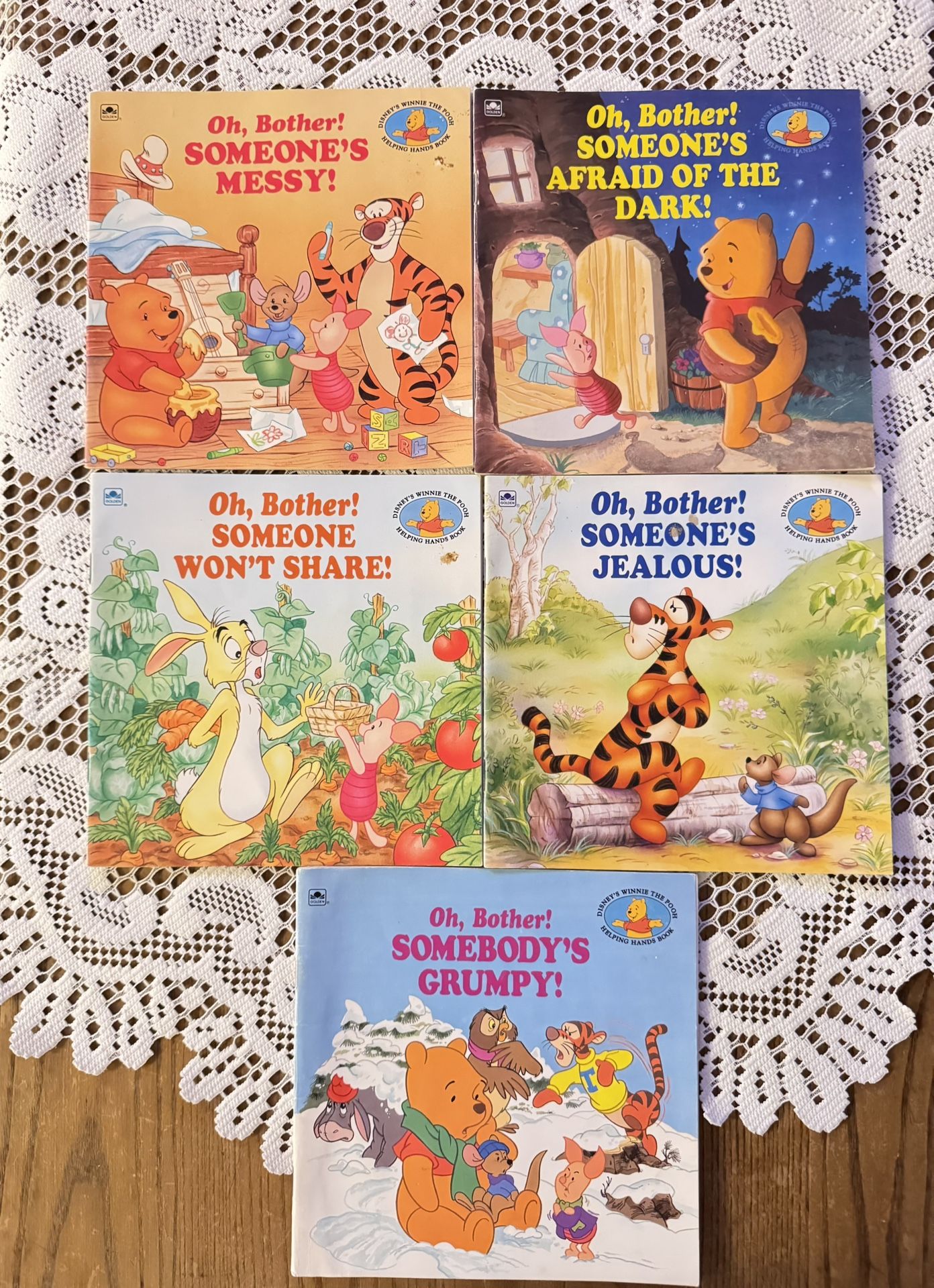 Winnie The Pooh Helping Hands Book Set