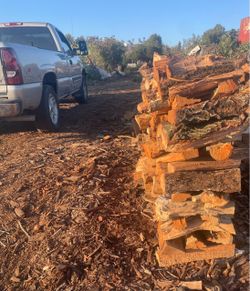 Red Oak Firewood! Seasoned and ready to 🔥
