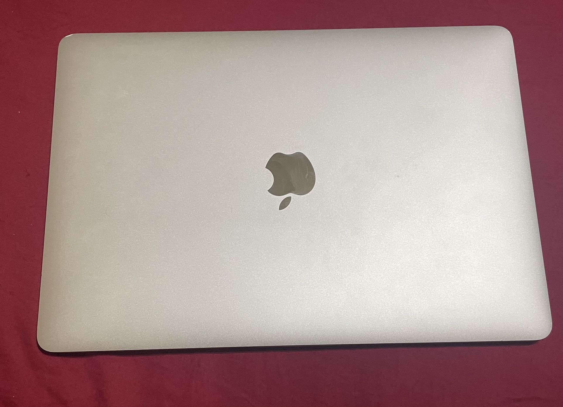Apple Macbook Pro 2017 i5 8gb/256gb