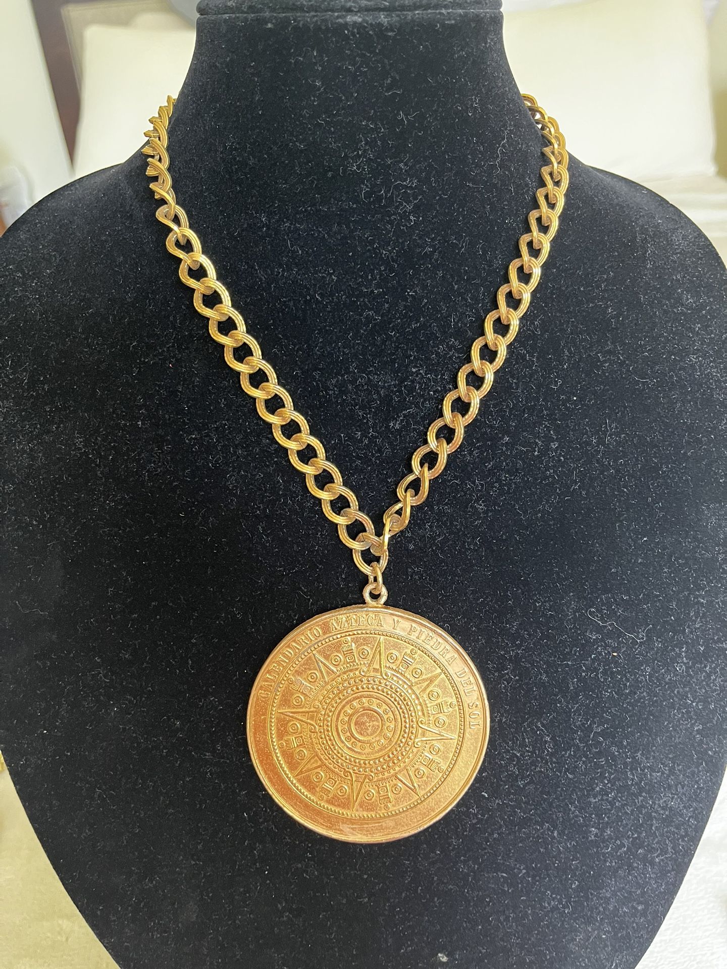 Vintage Necklace With Gold Tone