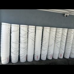 Cubetas De 5 Gallones Conpletamente Limpias Sin Tapadera $2 Cada Una 