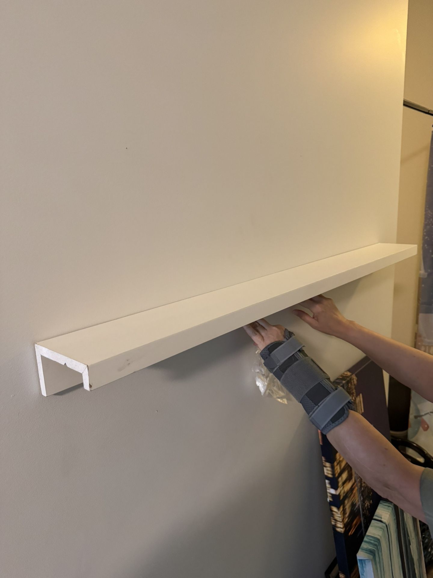 White IKEA shelf / Mantle Never Been Used / Mounted