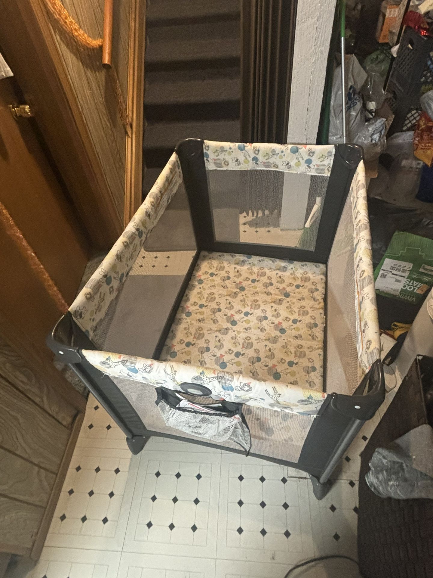 Pack And Play (portable Crib) 
