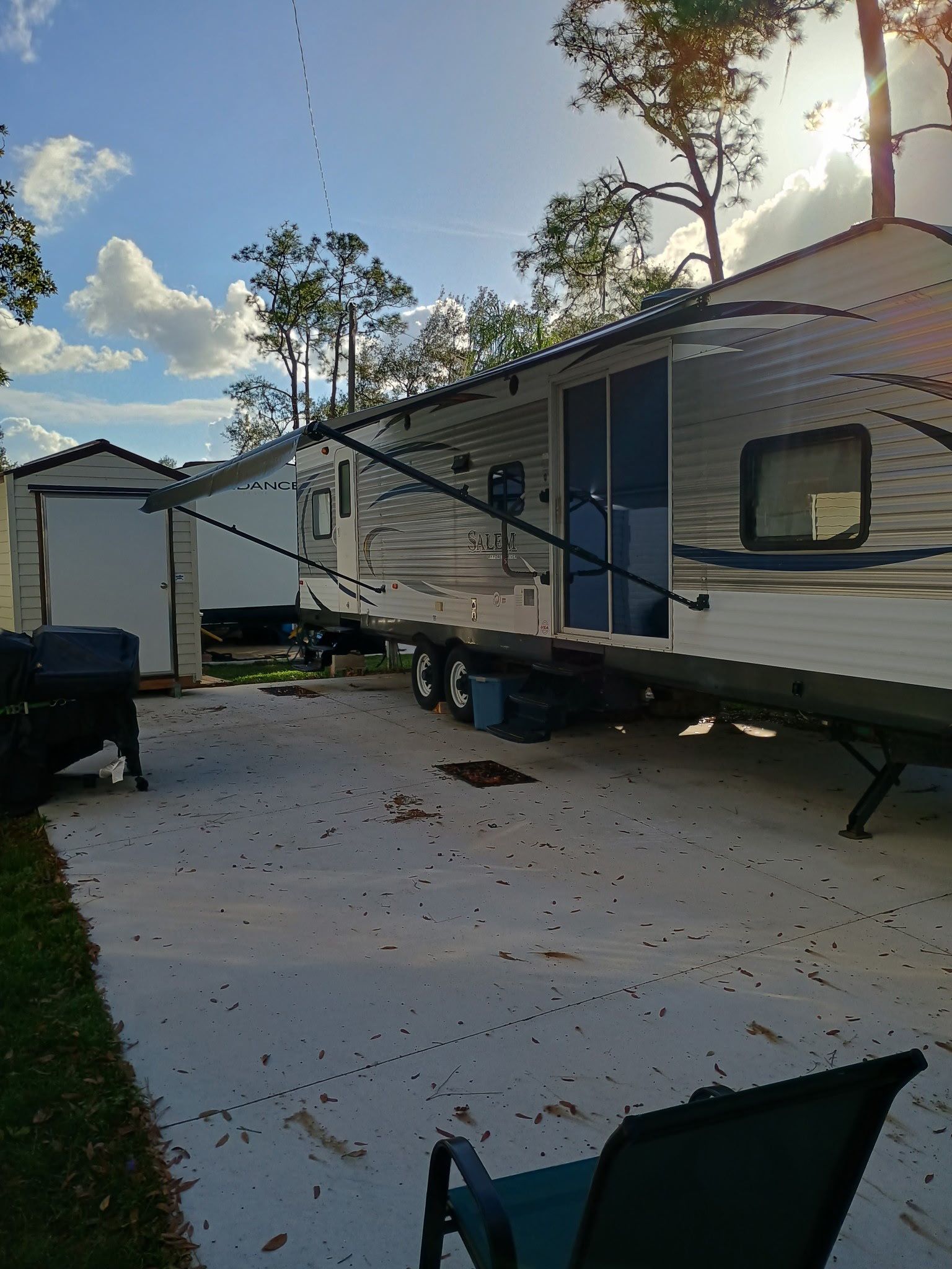 2016 Salem River 36BHBS Travel Trailer