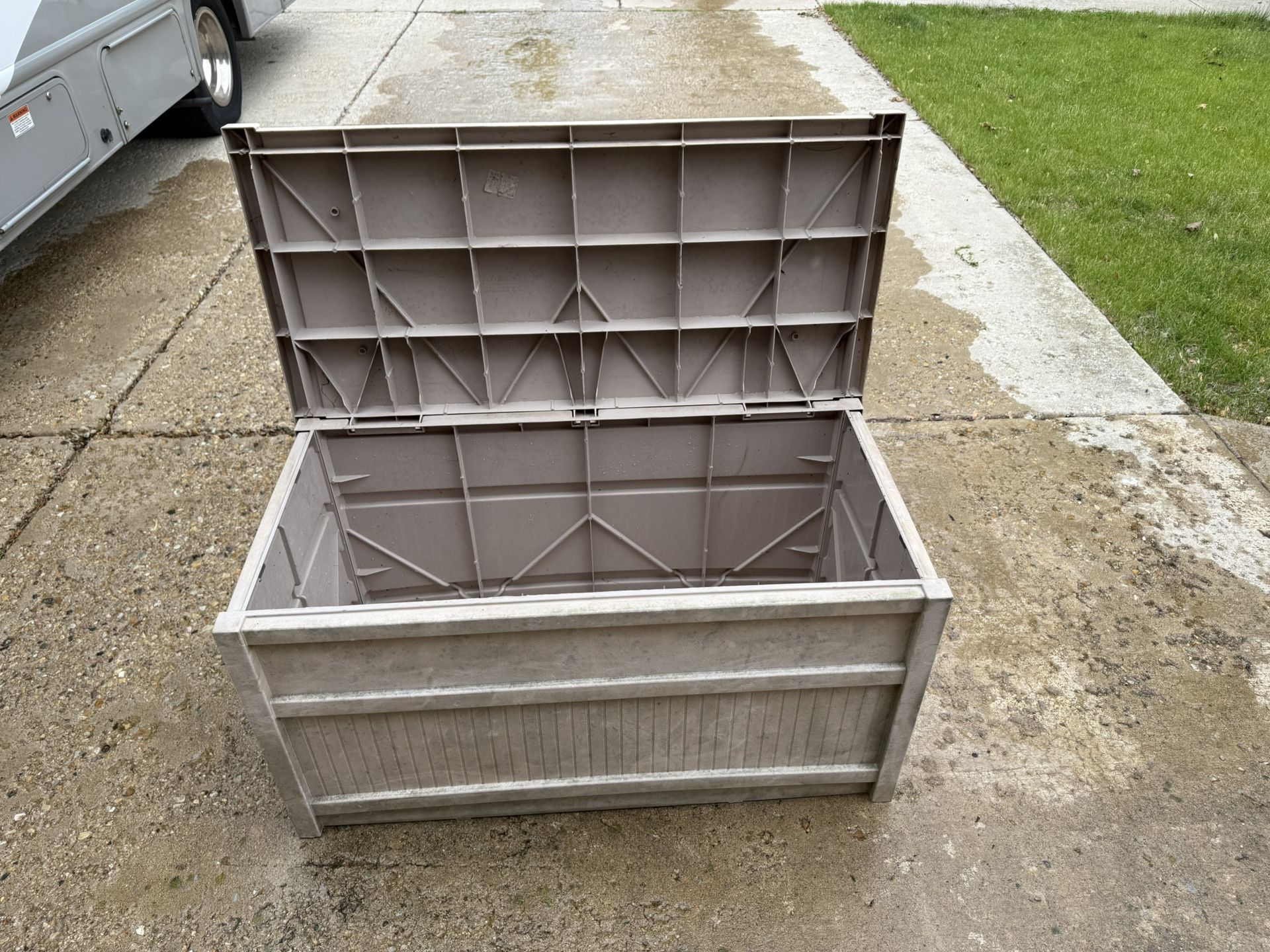 Suncast Deck Box