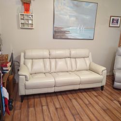 Like New!  Everett Ivory Leather Recliner Sofa 