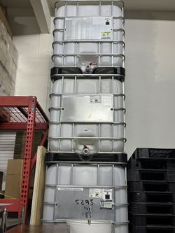 New 275 Gallon IBC Tote Water Tanks Barrels