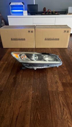 2016-2017 Honda Accord Sedan Halogen DRL LED Right Side Headlight Assembly OEM