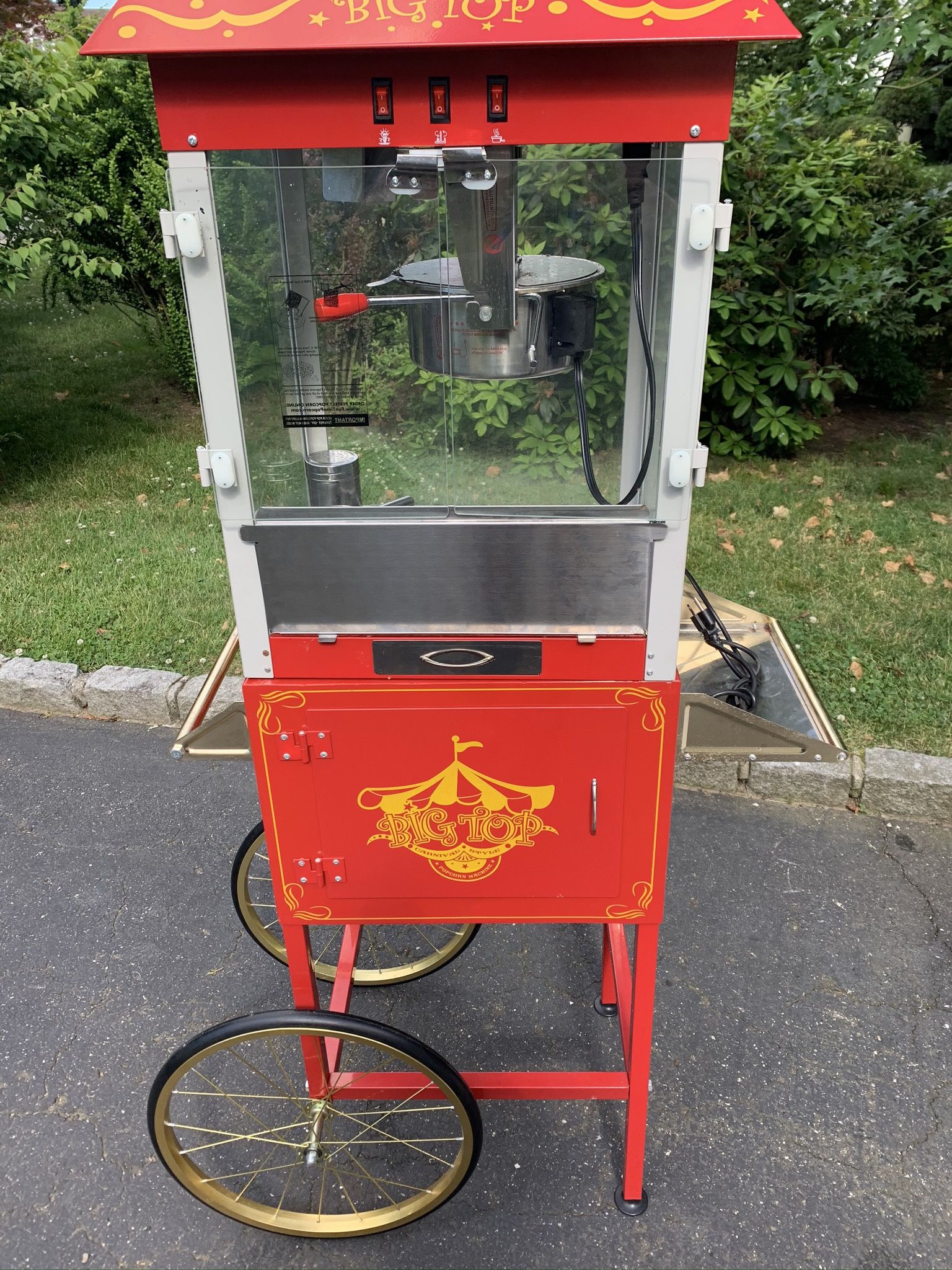 Popcorns Machine