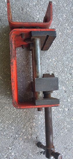 vintage J&J Servo-Action Vise
