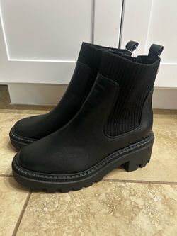 Women’s Black Boots